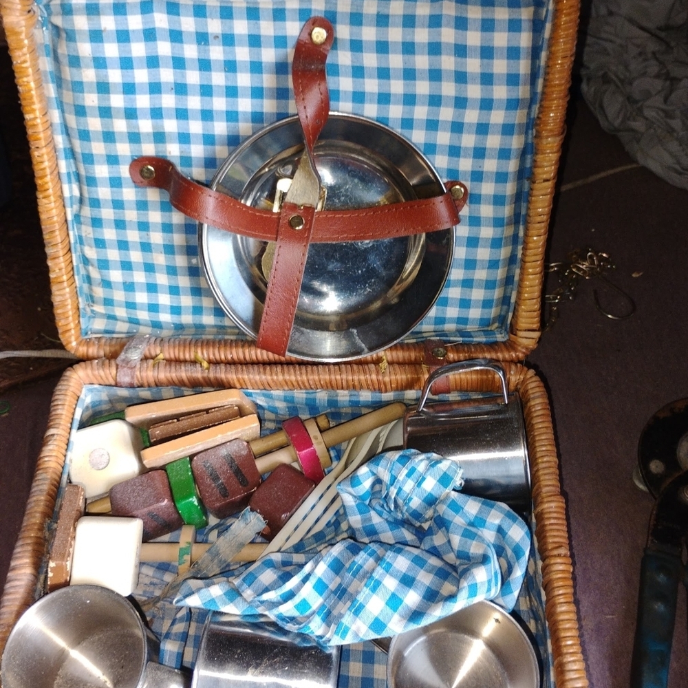 Vintage Picnic Basket with Metal Cups and Plates